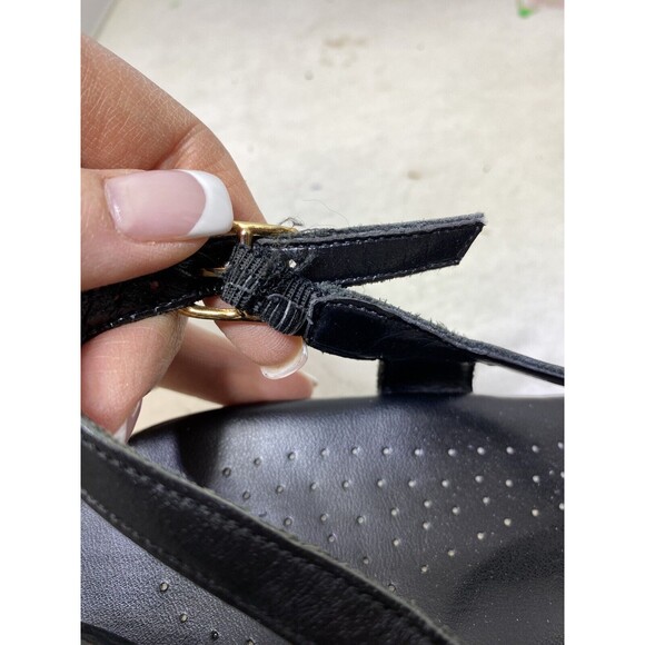 Sas Womens Caress Wedge Sandal Black Leather Cushoined Low Heel Slingback 8.5 - Picture 9 of 10